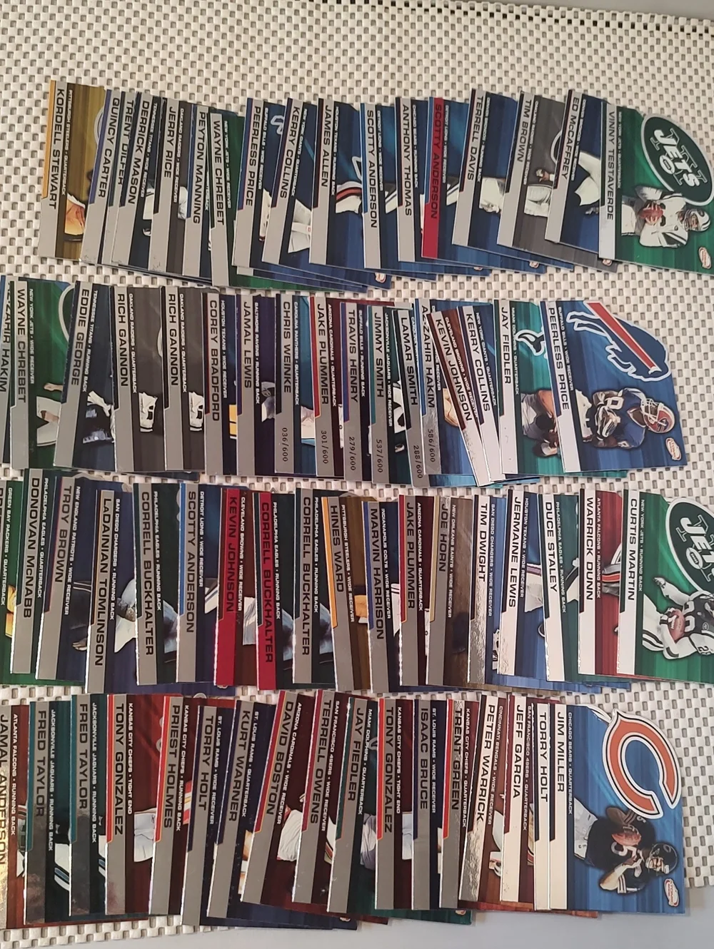 70 Football 2002 Trading Cards